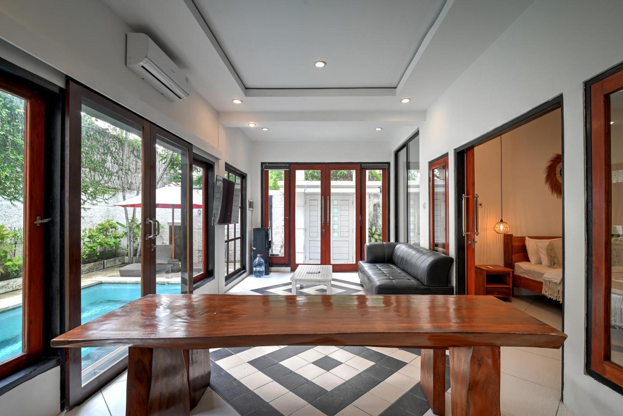 Catta Ii Near Oberoi * Seminyak (Bali)